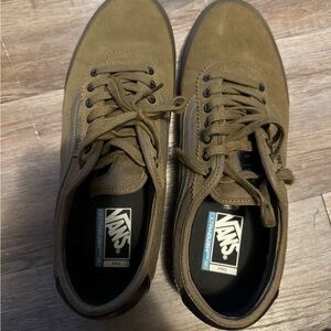 Vans Men's Military UltraCush lite 30 Olive Sneakers
